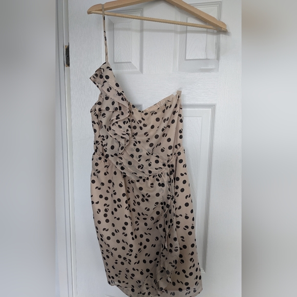 BCBGeneration one shoulder airy summer dress - Picture 7 of 10